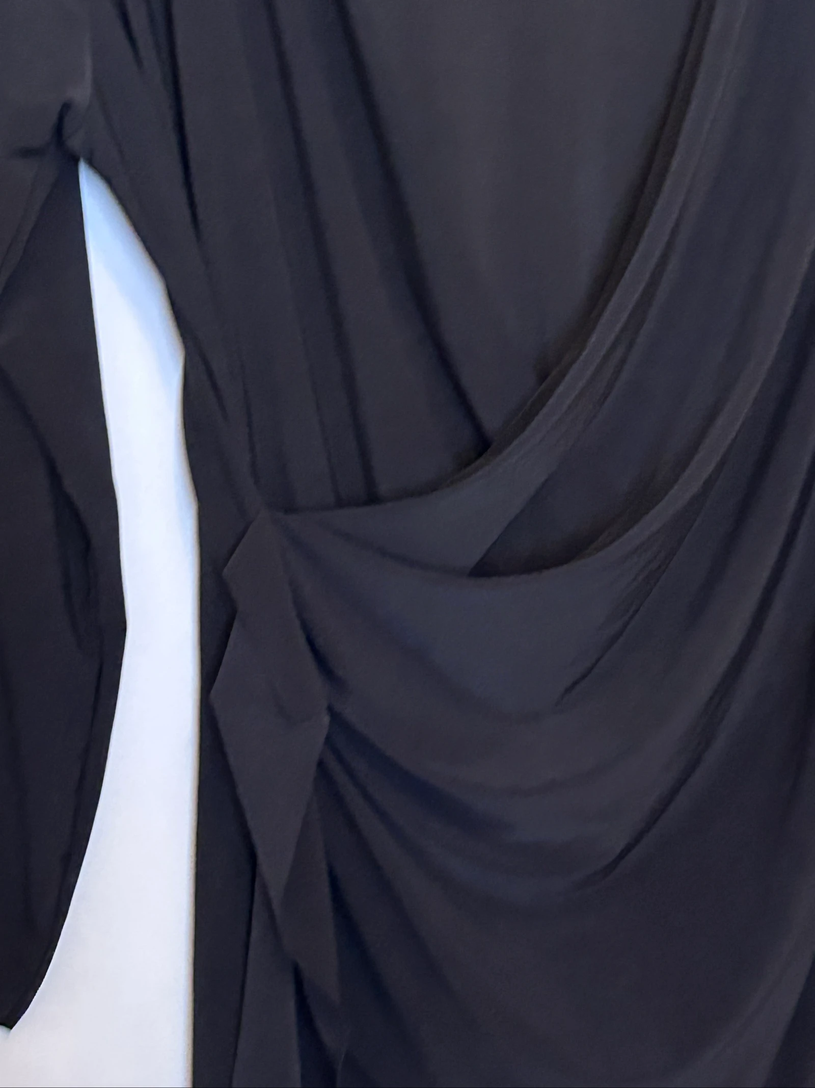 Top vintage en lycra noir, décolleté croisé, plissé sur le côté, taille M – photo 2